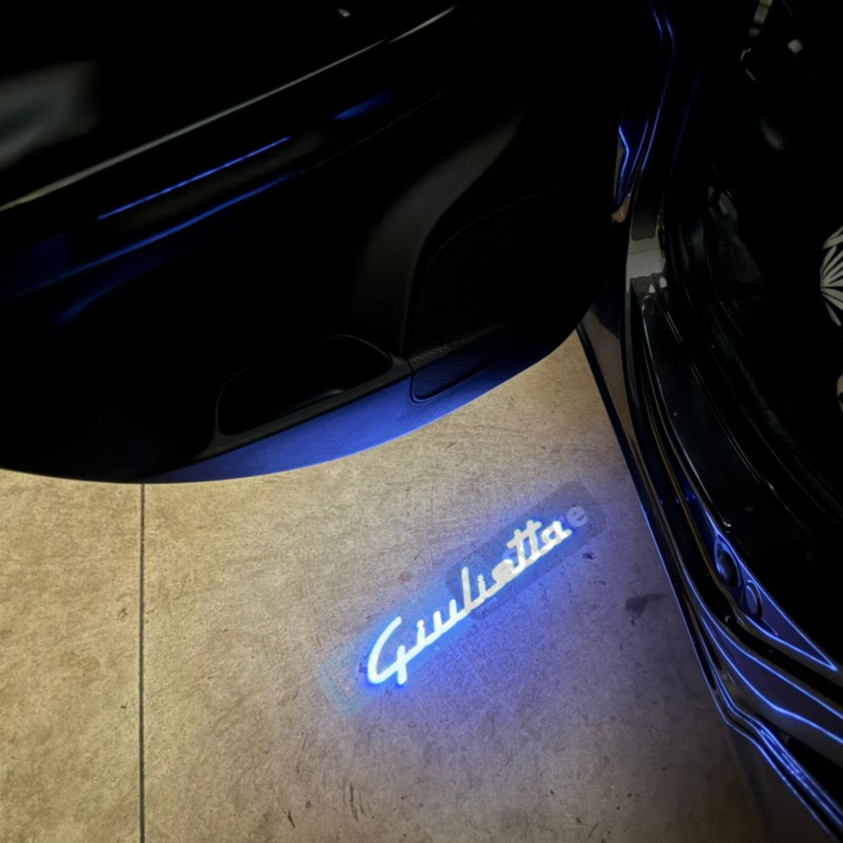 Luce di Cortesia Alfaromeo Giulietta (2011-2018) Plug and Play