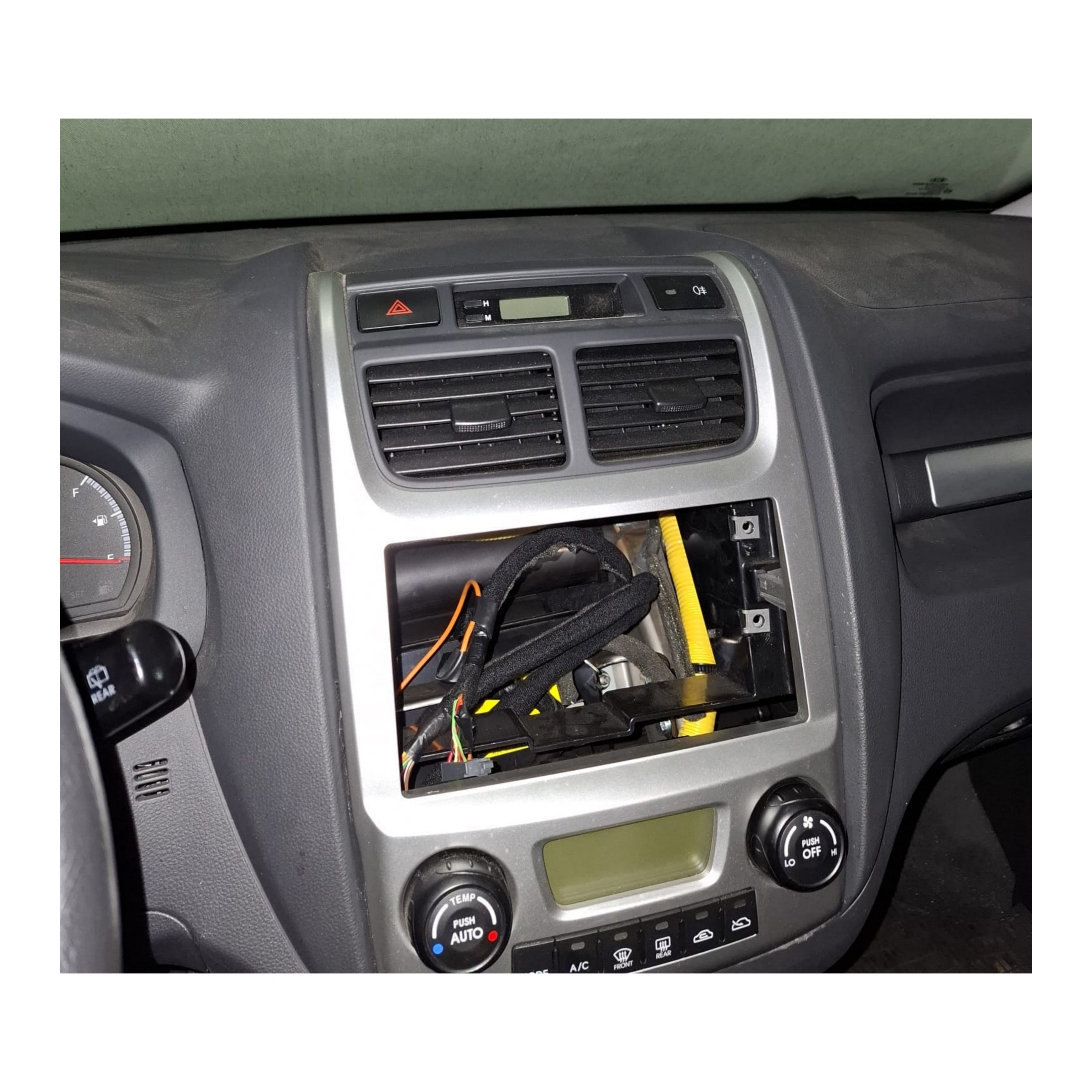 Autoradio per Kia Sportage 2 9" | 2004-2010 | Android | Bluetooth | CarPlay | Android Auto | 2GB/4GB/6GB/8GB Ram