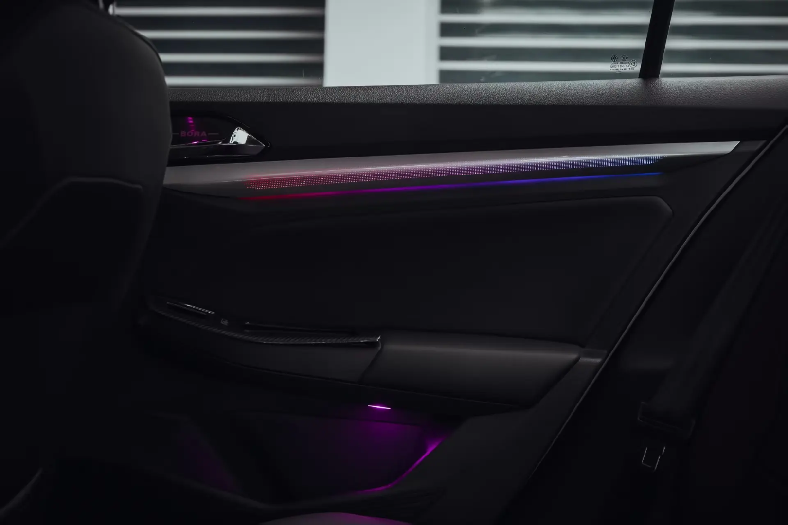 (PRENOTA) Ambient Light per Volkswagen VW Bora (2019-2024), 256 Colori, APP