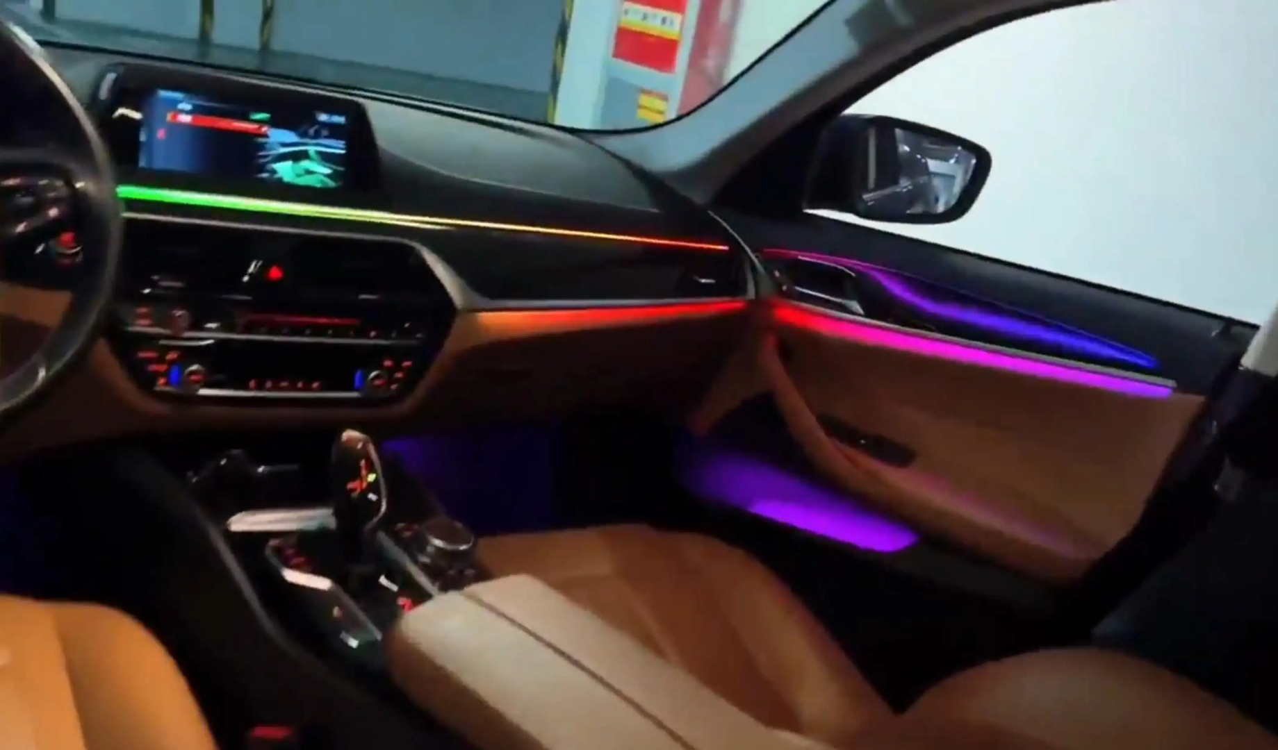 (PRENOTA) Ambient Light per BMW Serie 5 G30 (2017-2023), 256 Colori, APP