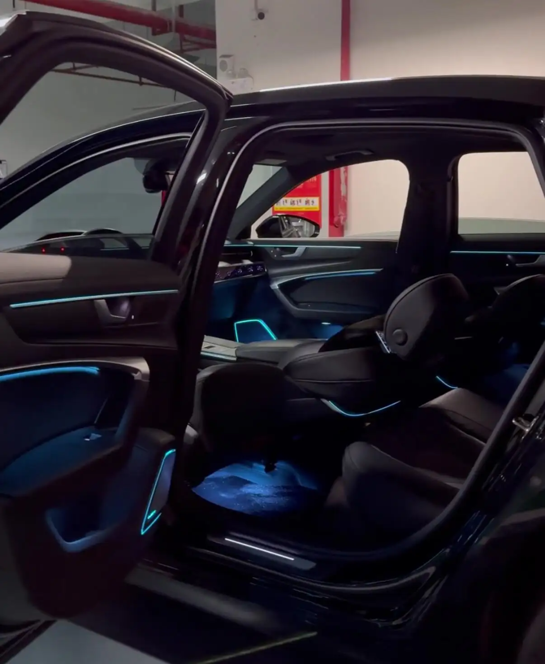 (PRENOTA) Ambient Light per Audi A6 C8 (2018-2026), 256 Colori, APP
