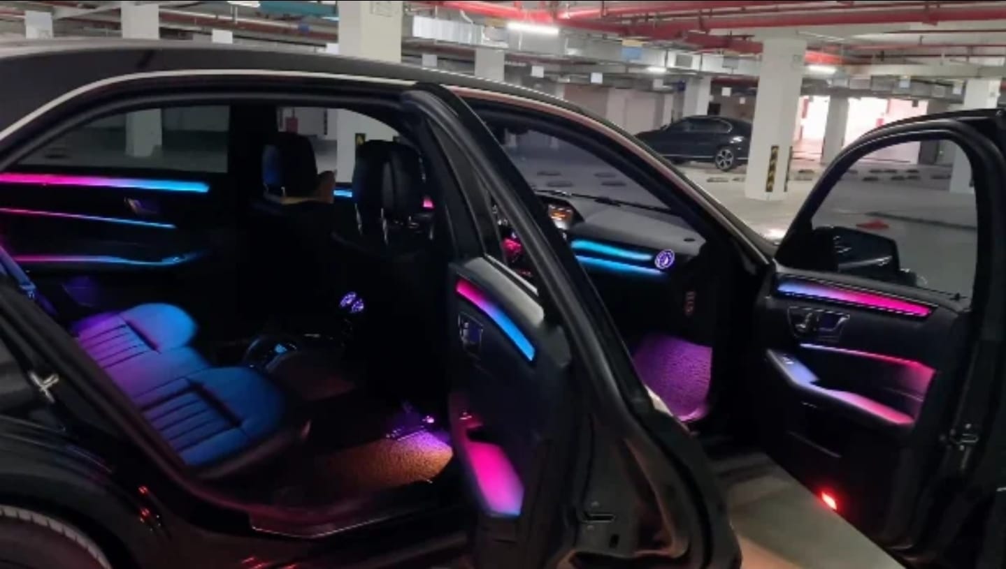 (PRENOTA) Ambient Light per Mercedes Benz Classe E W212, 256 Colori, APP