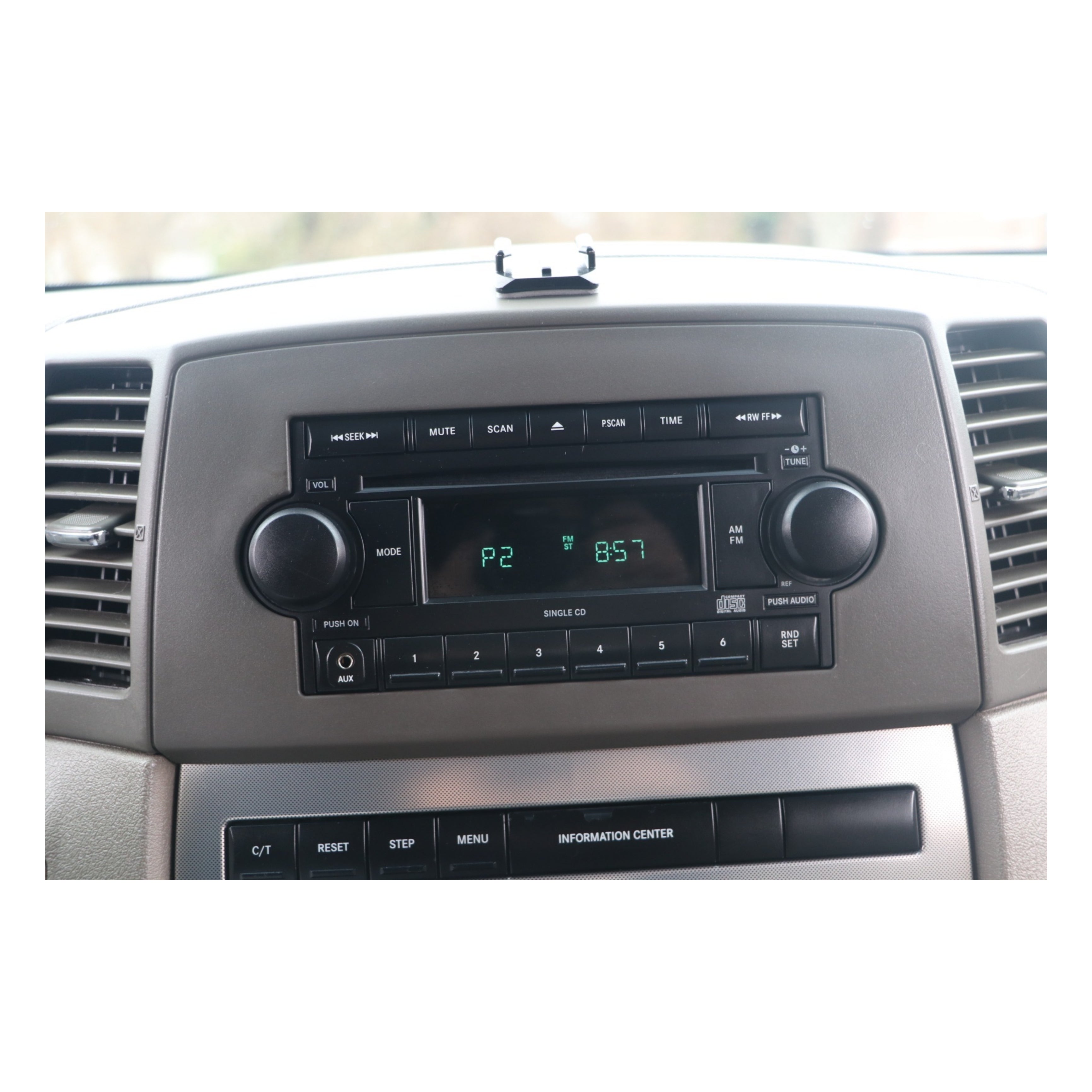 Autoradio per Jeep Grand Cherokee 10.1" (2004-2010) Android, Bluetooth, CarPlay, Android Auto, 2GB/4GB/8GB Ram