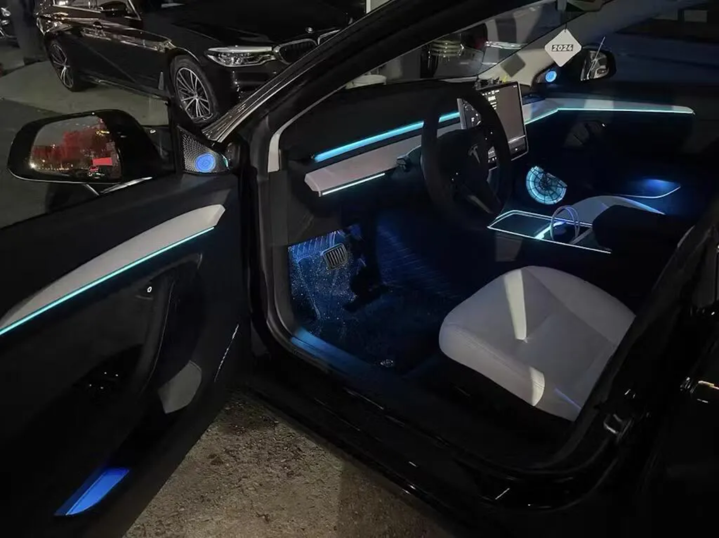 (PRENOTA) Ambient Light per Tesla Model 3/Y (2021-2023), 256 Colori, APP