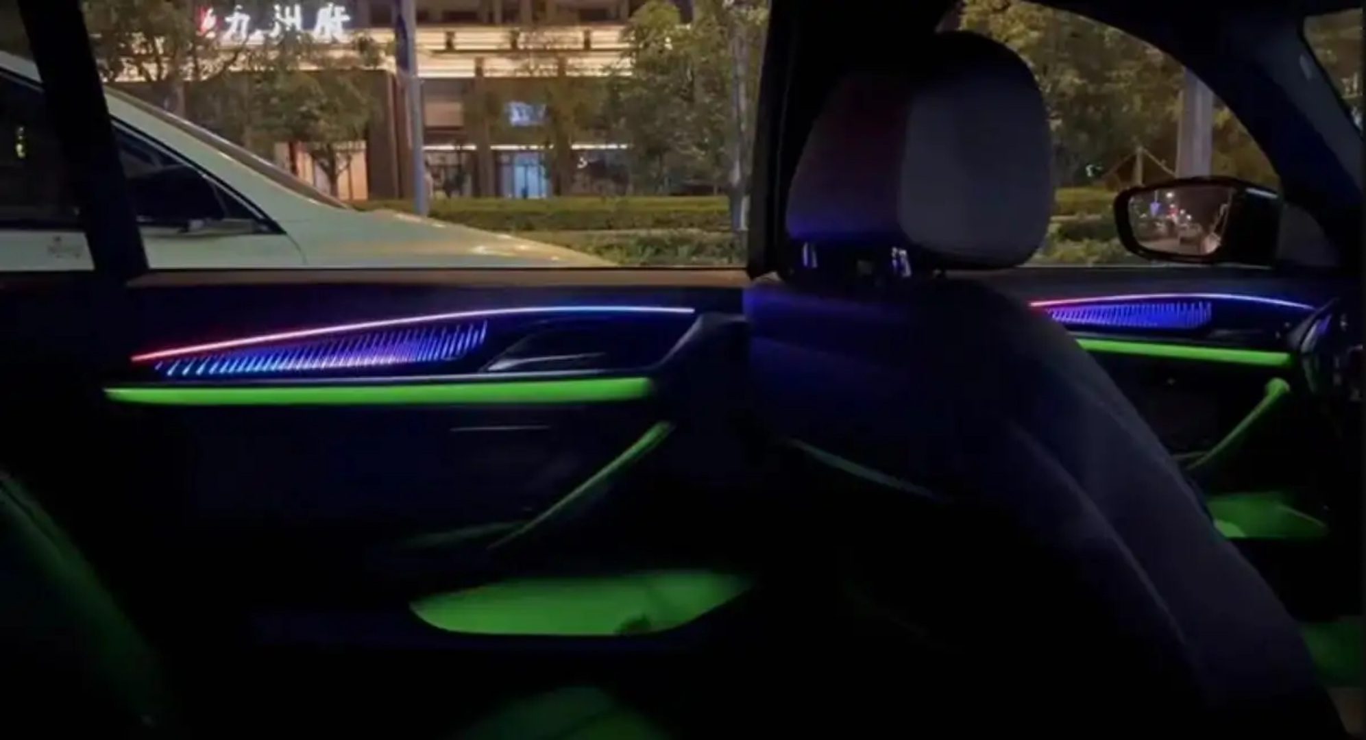 (PRENOTA) Ambient Light per BMW Serie 5 G30 (2019-2023), 256 Colori, APP