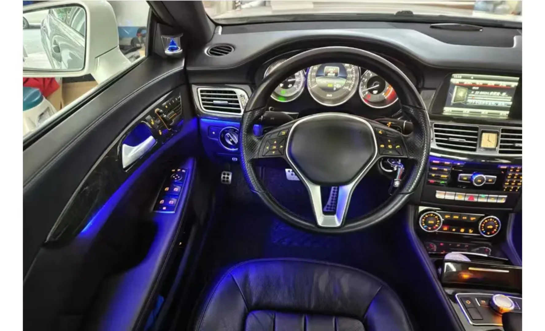 (PRENOTA) Ambient Light per Mercedes CLS W218 (2012-2017), 256 Colori, APP
