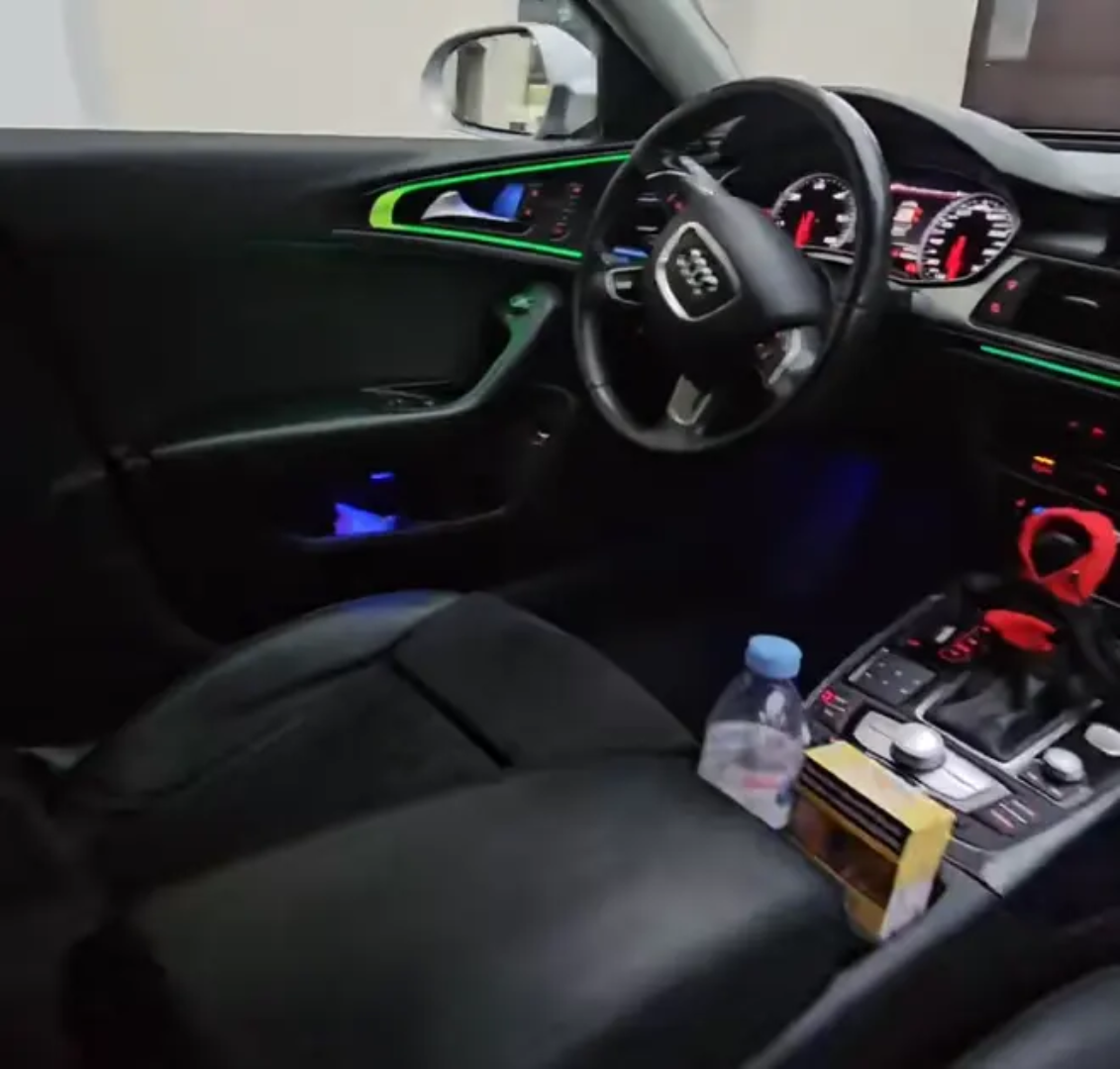 (PRENOTA) Ambient Light per Audi A6 C7 (2011-2018), 256 Colori, APP