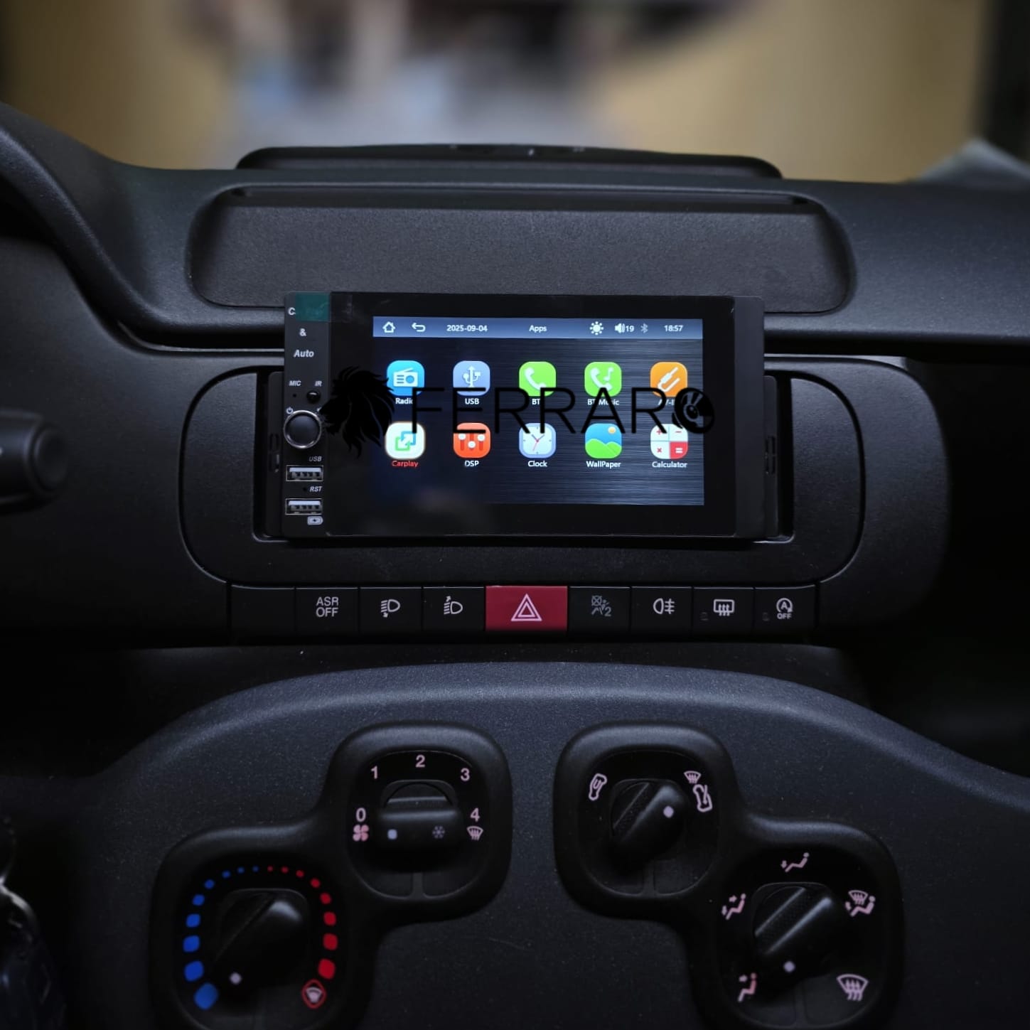 Autoradio per Fiat Panda 3ª Serie, 1Din 5.5" | Dal 2013> | Bluetooth | Radio | USB | Navigatore | CarPlay e Android Auto Wireless