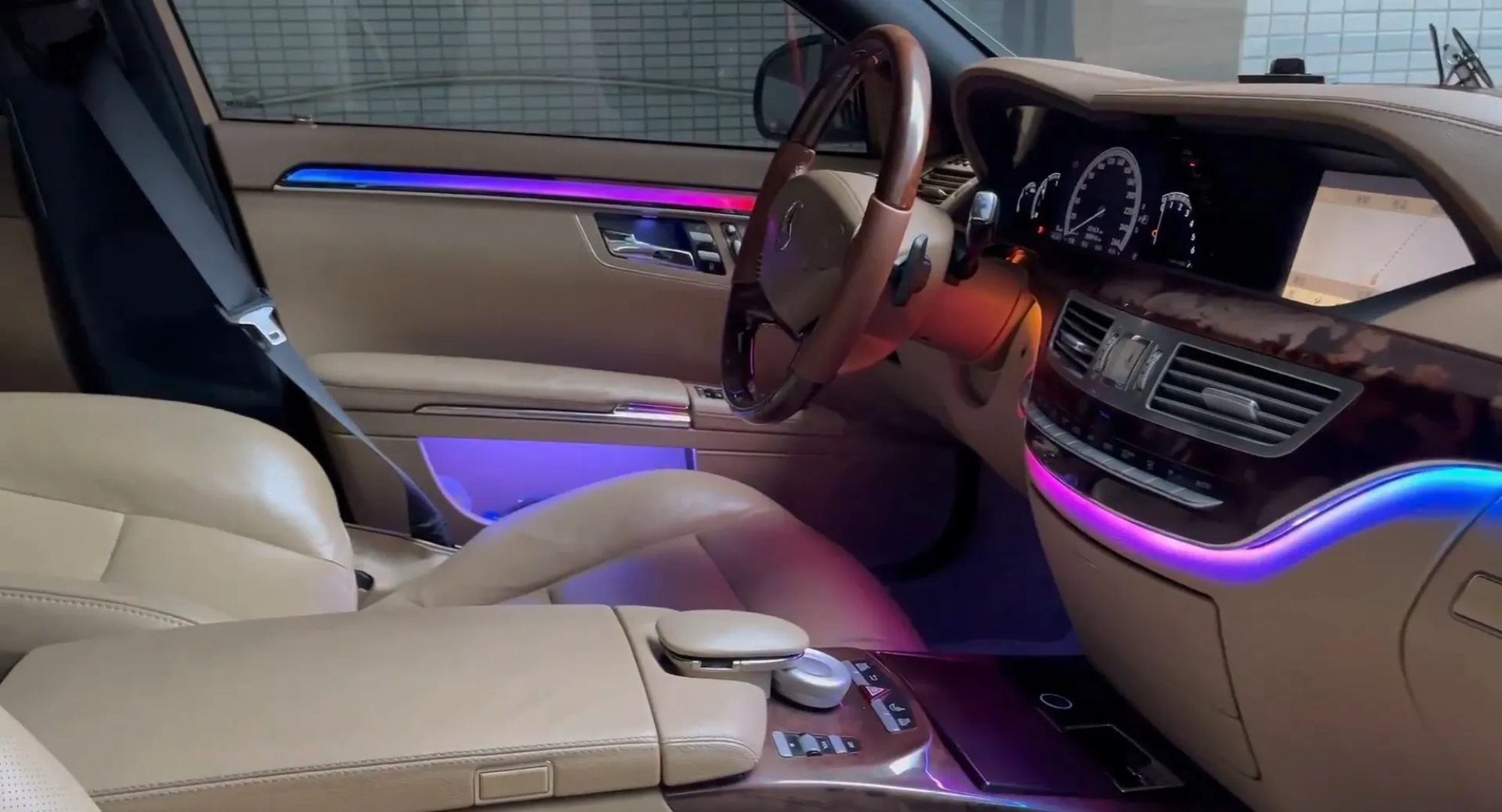 (PRENOTA) Ambient Light per Mercedes Classe S W221 (2005-2013), 256 Colori , APP