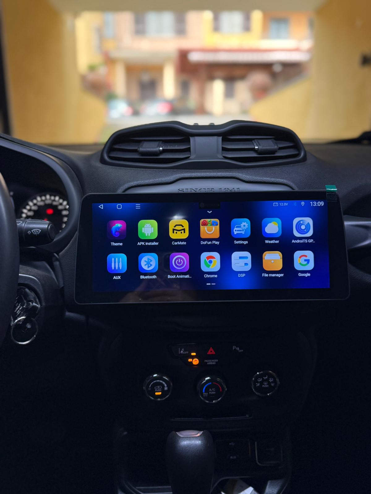 Autoradio per Jeep Renegade 12.3" | 2014-2024 | Android | Bluetooth | CarPlay | Android Auto | 4GB/8GB Ram