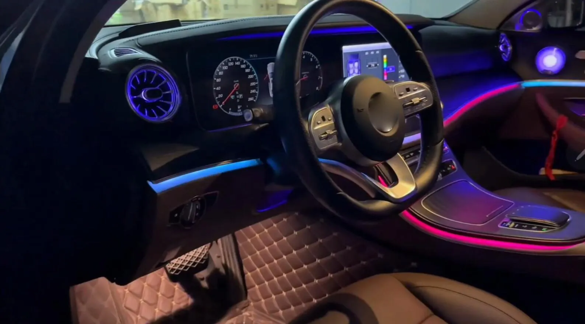 (PRENOTA) Ambient Light per Mercedes Classe E W213 (2016-2023), 256 Colori, APP