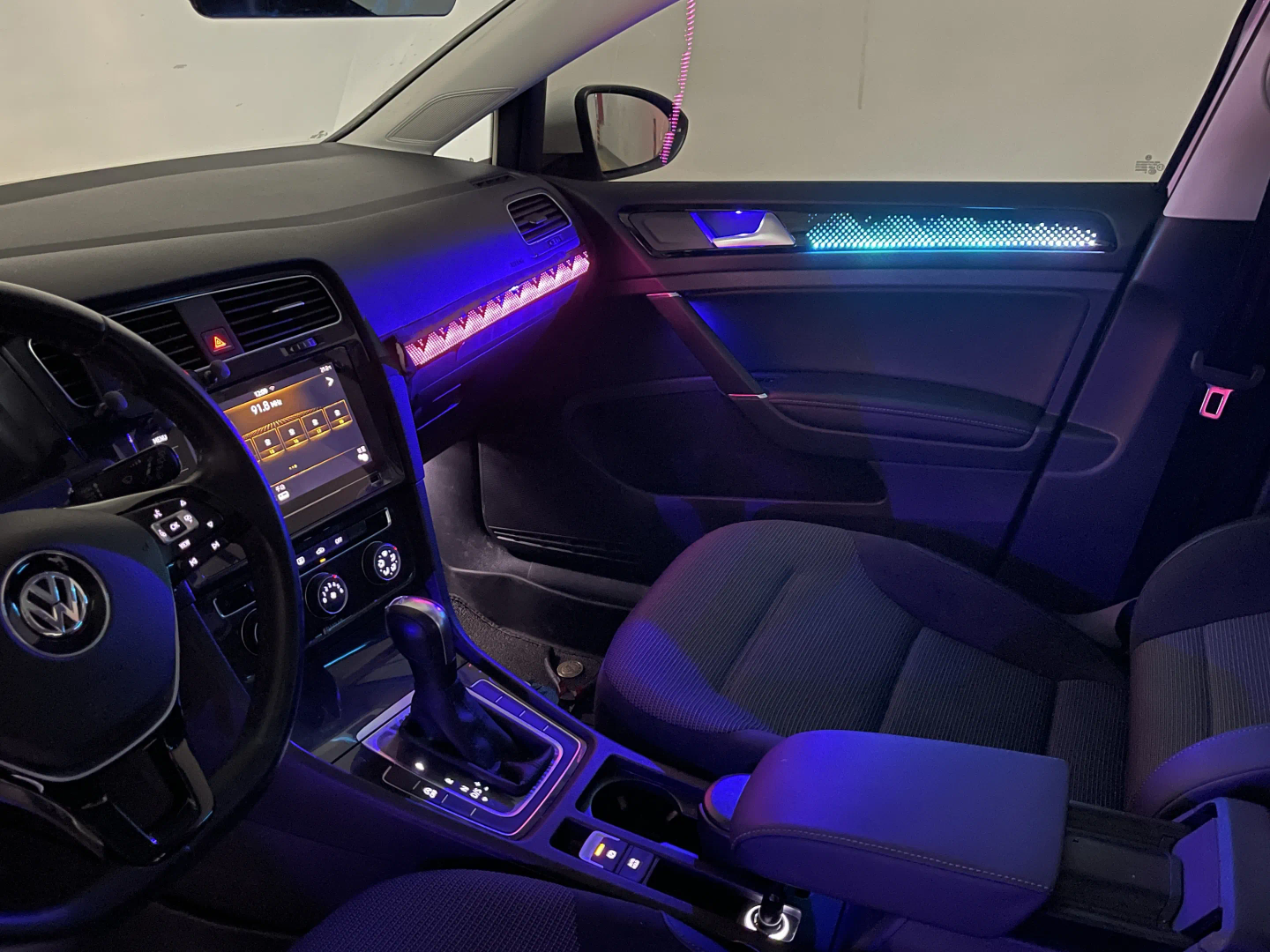 (PRENOTA) Ambient Light per Volkswagen Golf 7, 7.5 (2014-2021), 256 Colori, APP