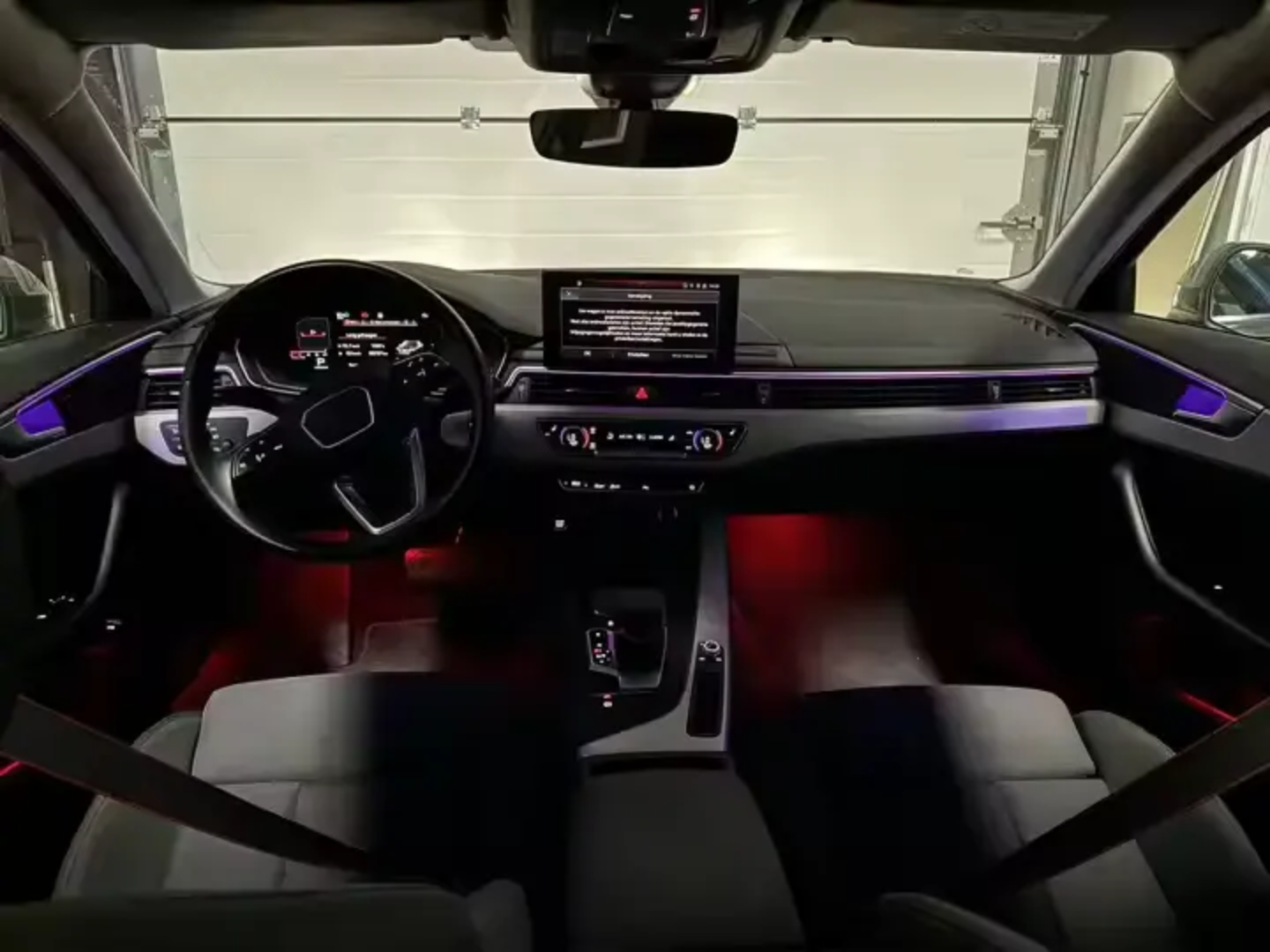(PRENOTA) Ambient Light per Audi A4, A5 B9 (2017-2024), 256 Colori, APP