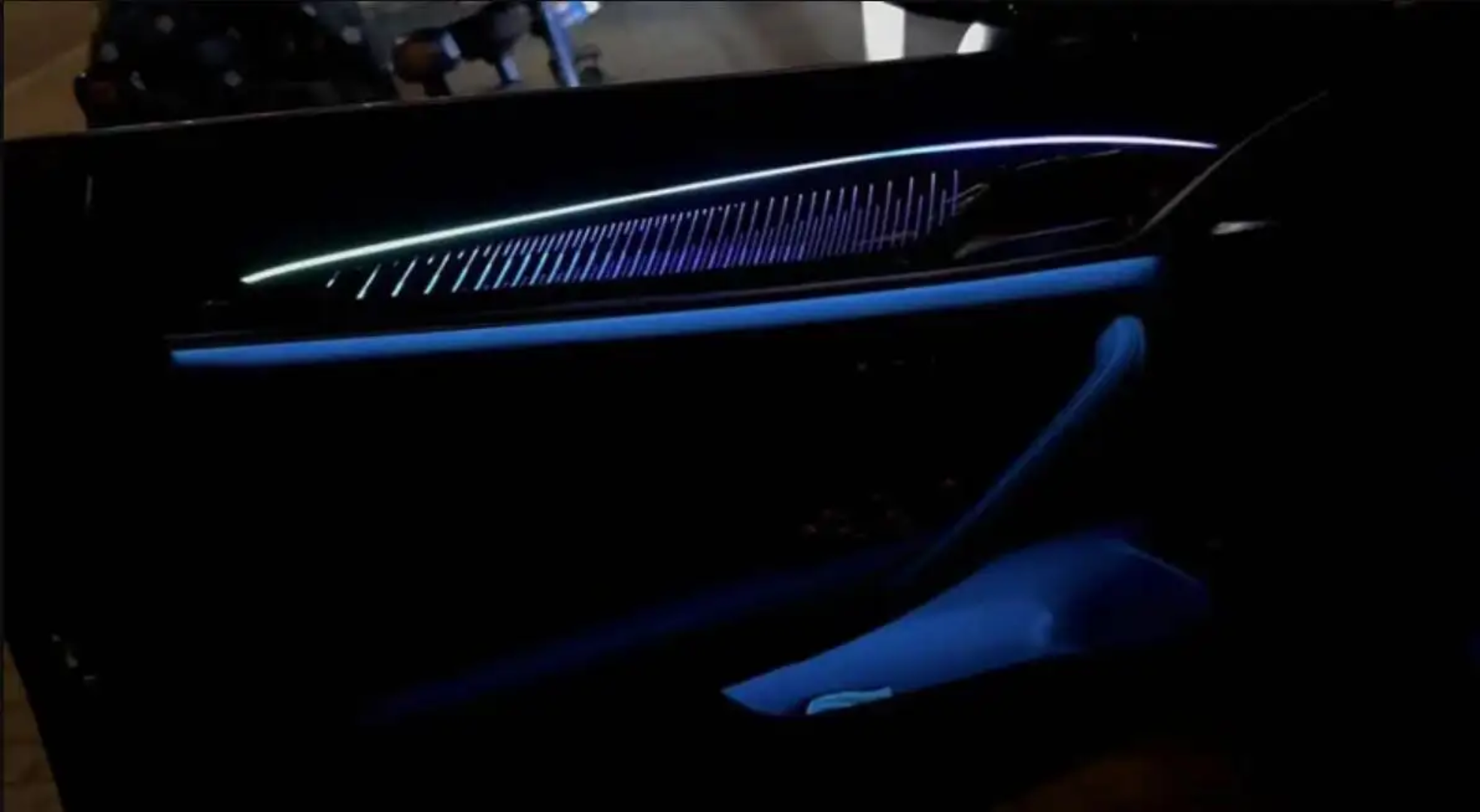 (PRENOTA) Ambient Light per BMW Serie 5 G30 (2019-2023), 256 Colori, APP