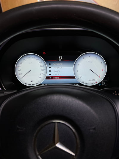 (PRENOTA) Virtual Cockpit 12.3" per Mercedes Vito (2014-2024), HD Ultra, CarPlay e Android Auto