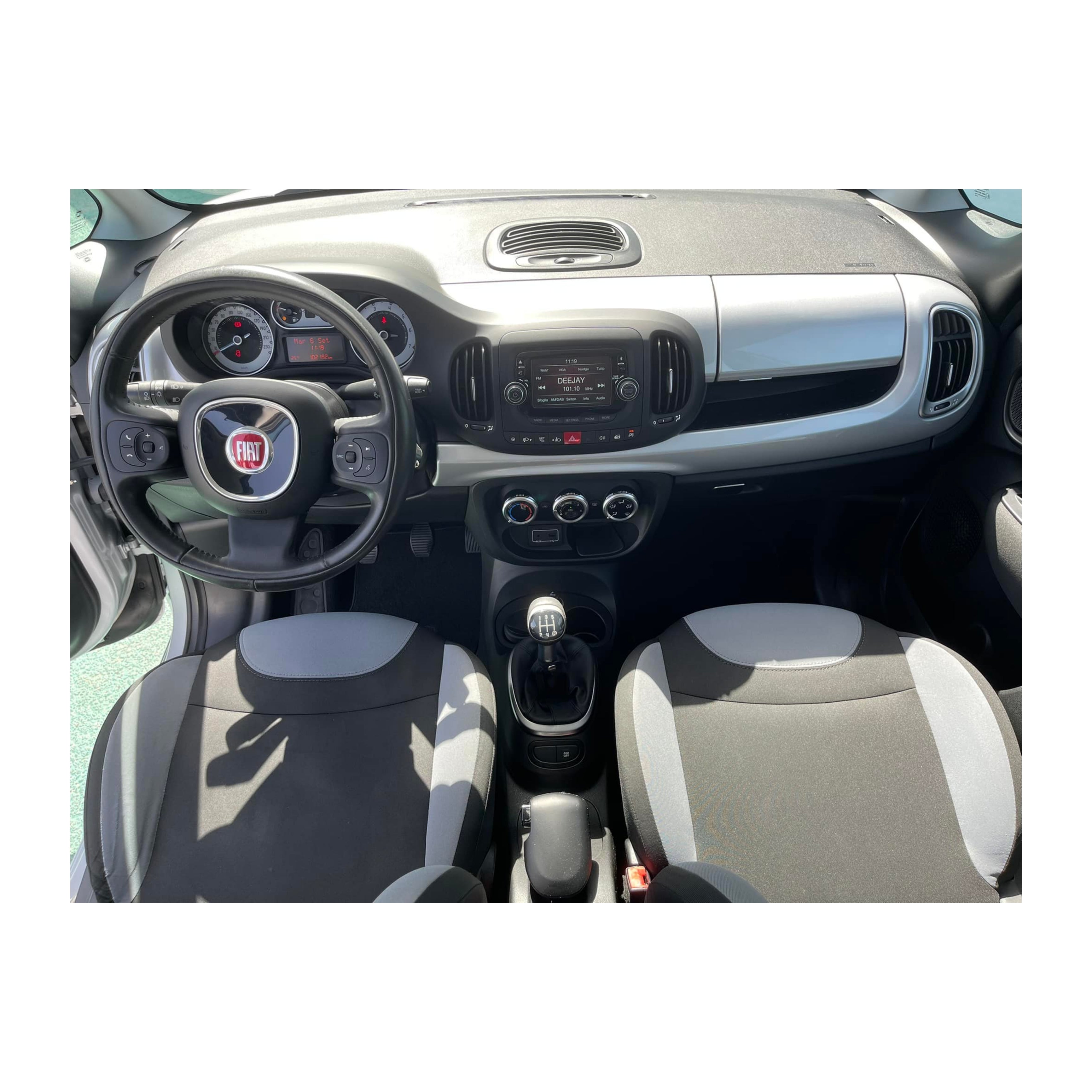 Kit Montaggio Autoradio 10.1"Pollici Fiat 500L (2012-2022) Mascherina, Cablaggio per Autoradio Android