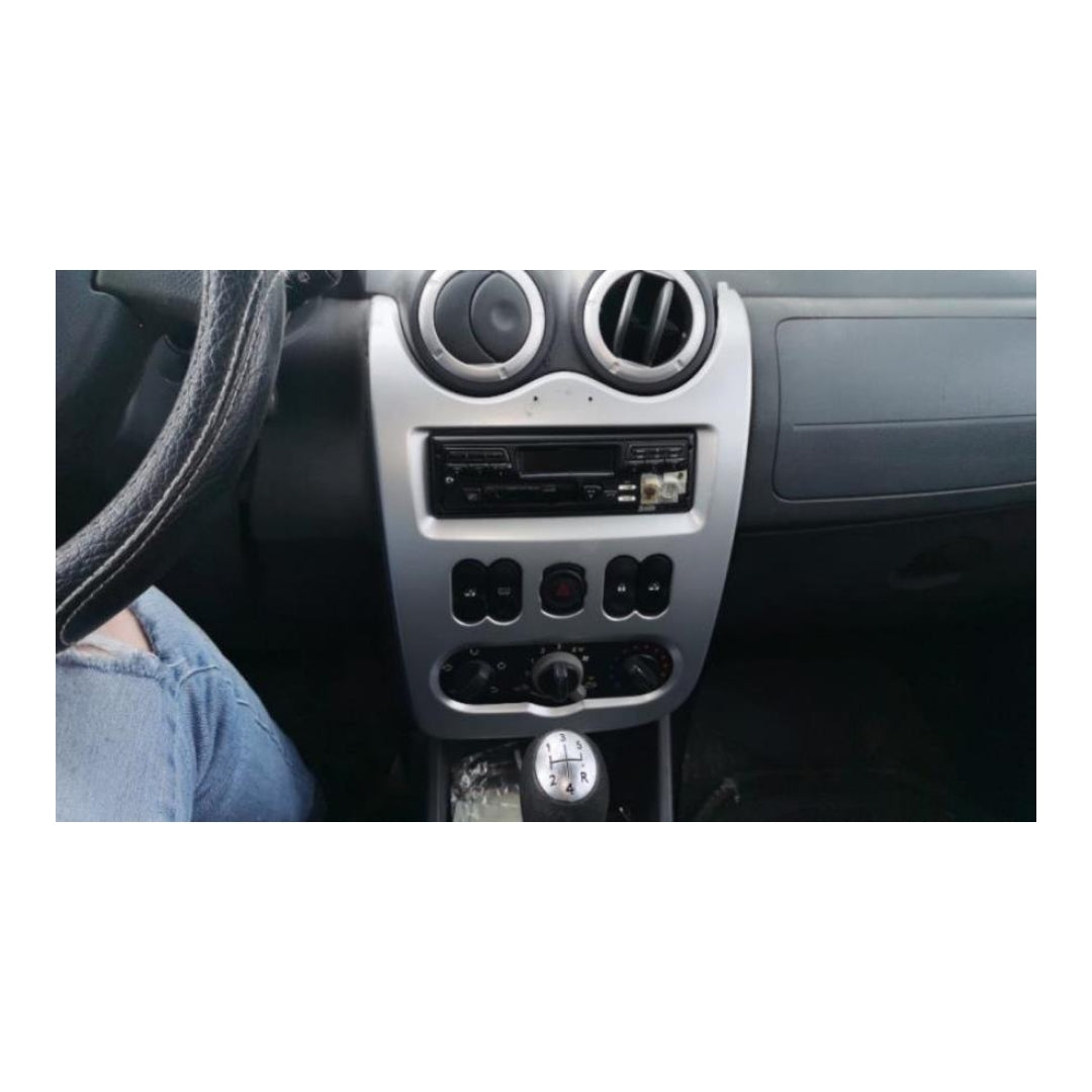 Autoradio per Renault Logan Sandero 7" | Dacia Duster | Android | Motorizzato | Bluetooth | CarPlay | Android Auto | 2/32GB Ram