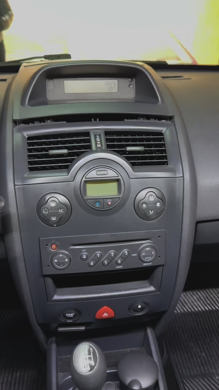 Autoradio per Renault Megane 2 9" (2002-2010) Android, Bluetooth, CarPlay, Android Auto, 2GB/4GB/6GB/8GB Ram