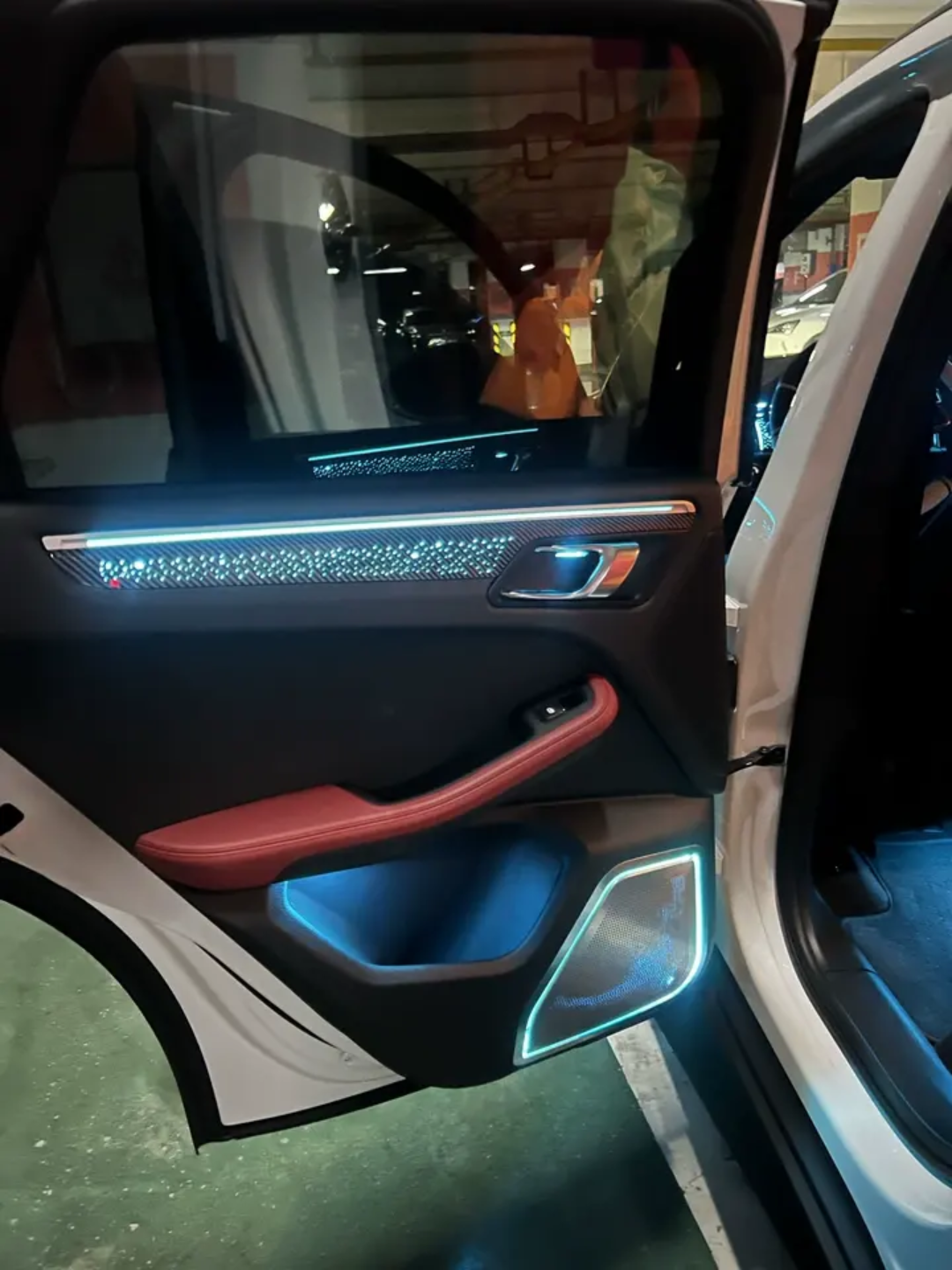 (PRENOTA) Ambient Light per Porsche Macan (2018+), 256 Colori, APP