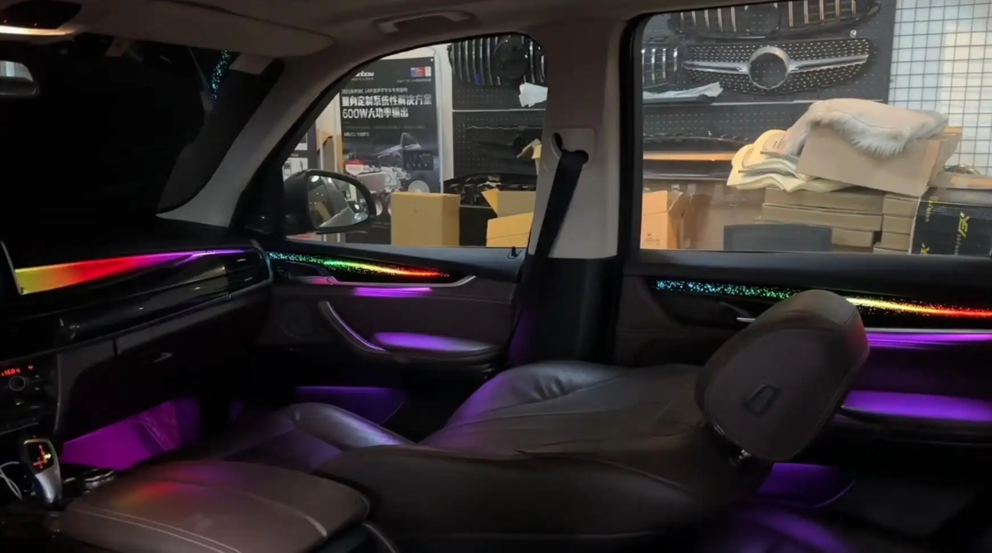 (PRENOTA) Ambient Light per BMW X5, X6 F15, F16, 256 Colori, APP