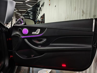 (PRENOTA) Ambient Light per Mercedes Classe E W238 (2016-2022), 256 Colori, APP