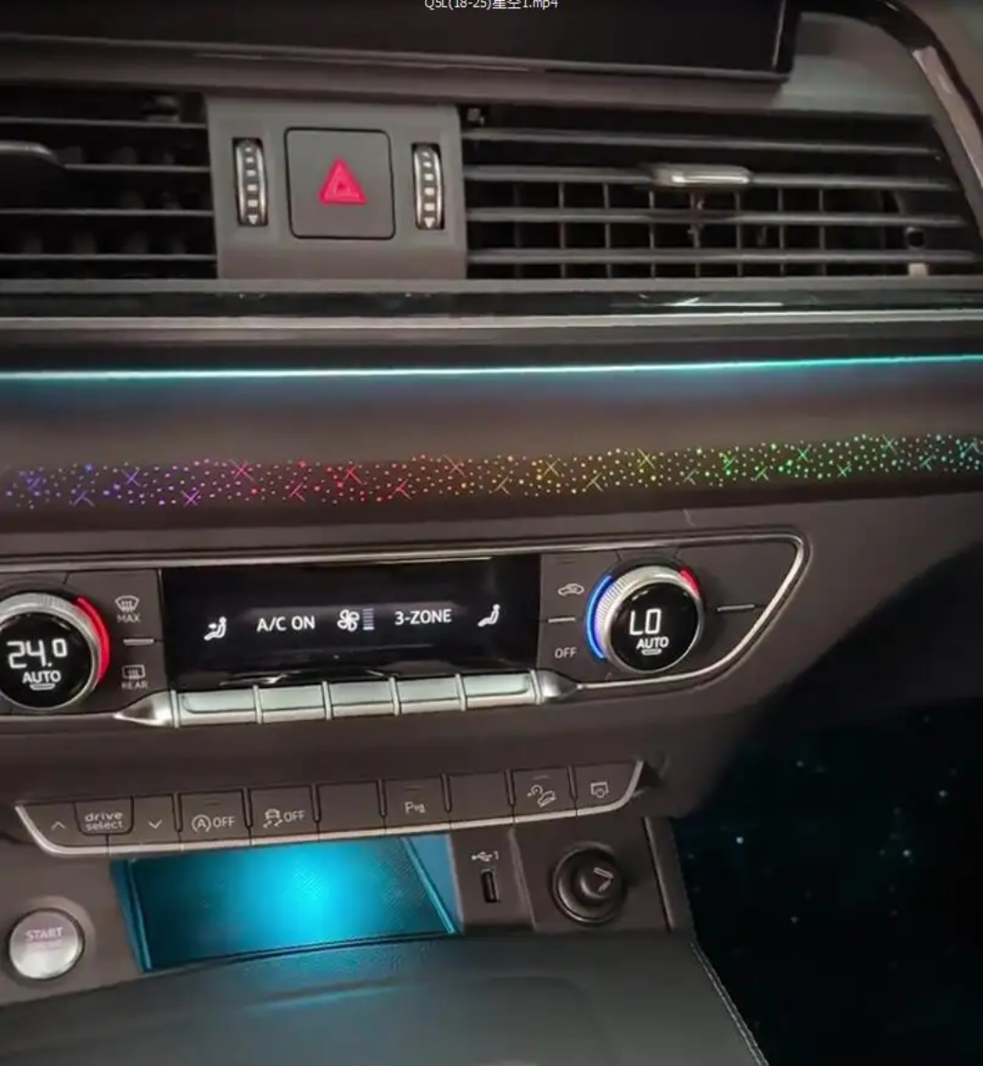 (PRENOTA) Ambient Light per Audi Q5 (2018-2025), 256 Colori, APP