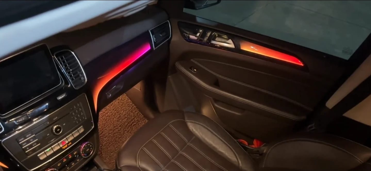 (PRENOTA) Ambient Light per Mercedes Benz ML, GL, GLE, GLS, 256 Colori, APP