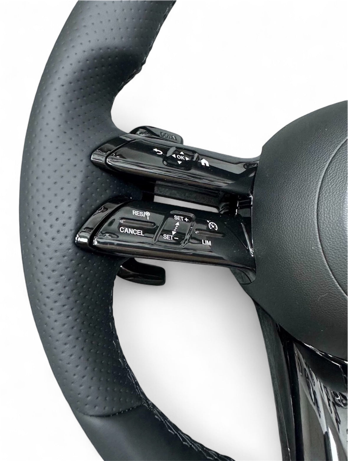 (PRENOTA) Volante per Mercedes, Pelle Nera, Filo Nero, AMG