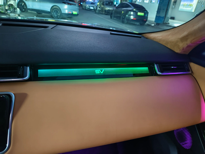 (PRENOTA) Ambient Light per Land Rover Range Rover Velar (2017-2024), 256 Colori, APP