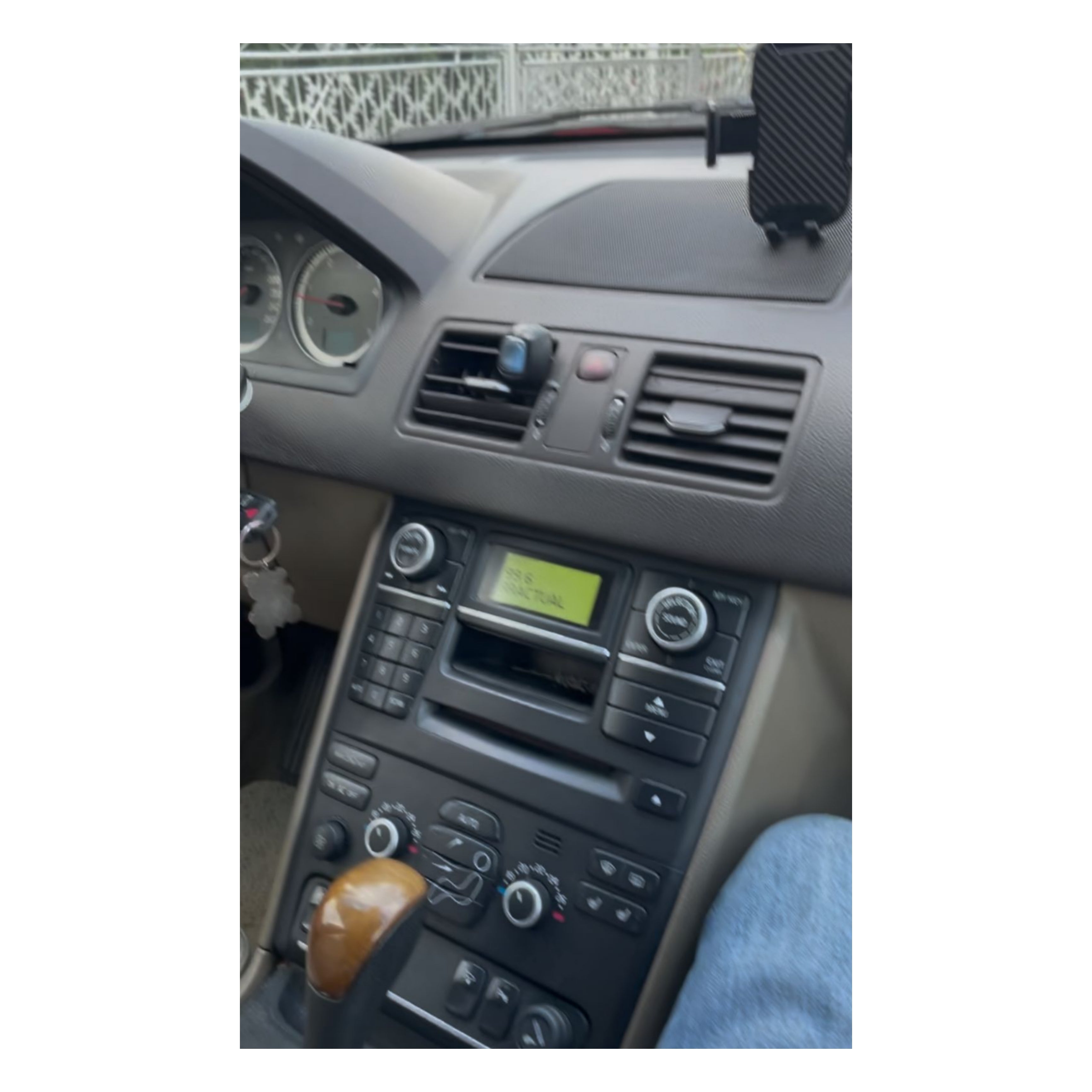 Autoradio per Volvo XC90 9" | 2002-2014 | Android | Bluetooth | CarPlay | Android Auto | 2GB/4GB/6GB/8GB Ram