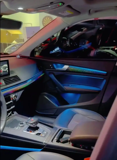 (PRENOTA) Ambient Light per Audi Q5 (2018-2025), 256 Colori, APP