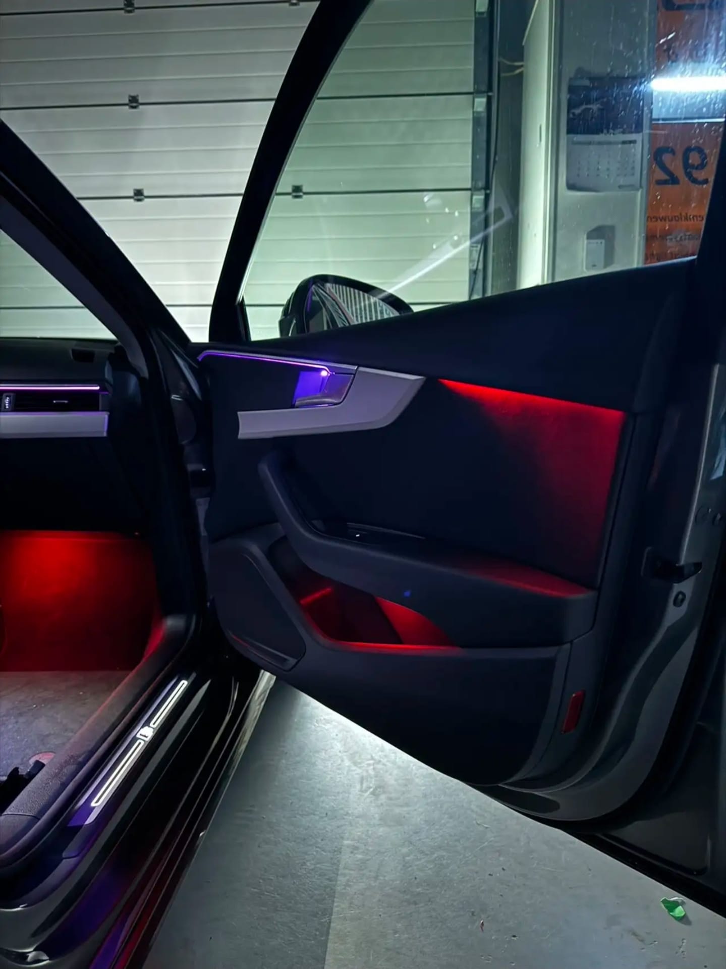 (PRENOTA) Ambient Light per Audi A4, A5, S5, B9 (2017-2025), 256 Colori, APP