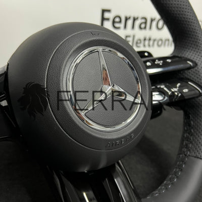 (PRENOTA) Volante per Mercedes, Nero Lucido, Logo Argento, Filo Nero, Perforato