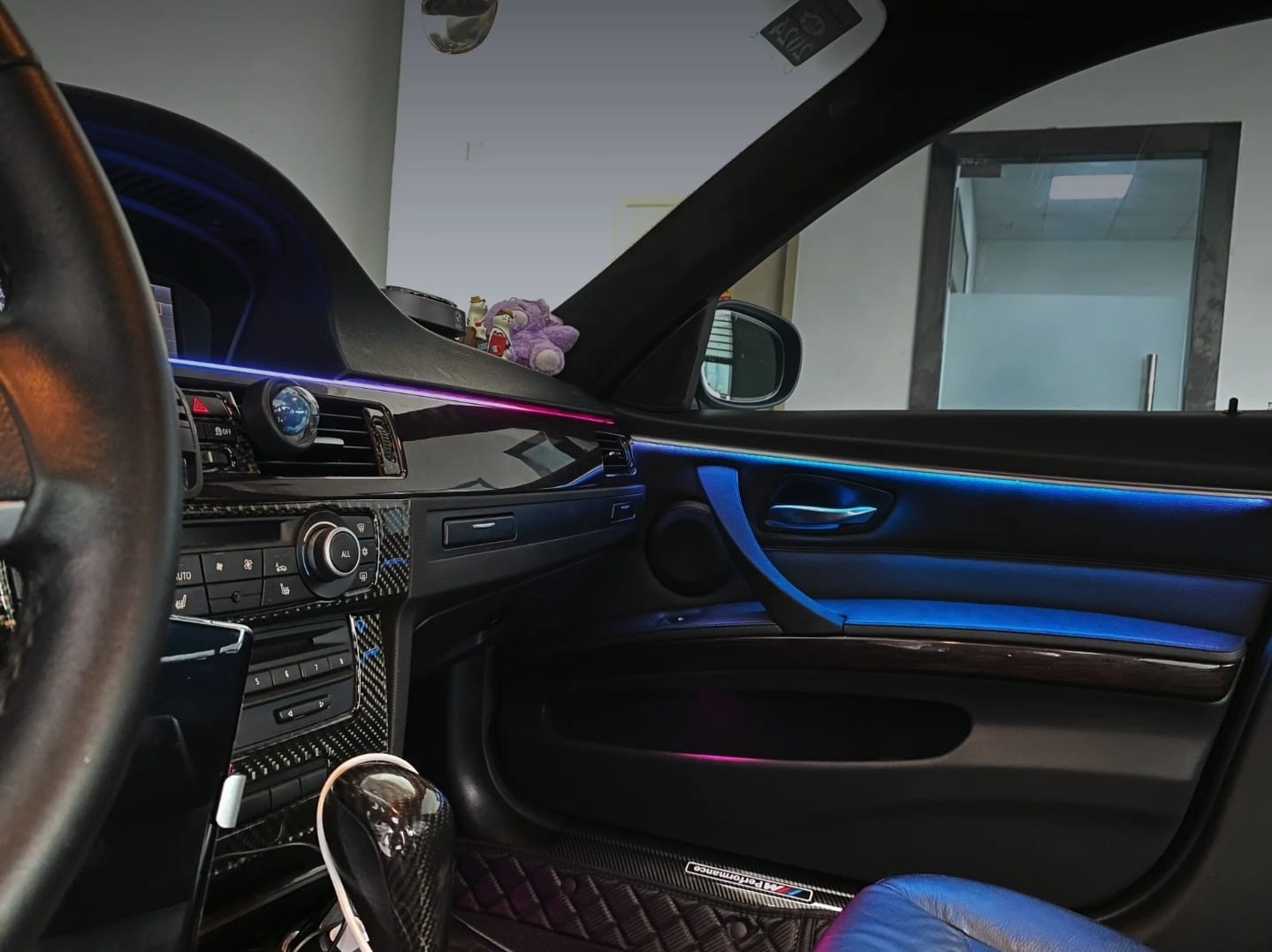 (PRENOTA) Ambient Light per BMW Serie 3 E90, E91 (2005-2013), 256 Colori, APP